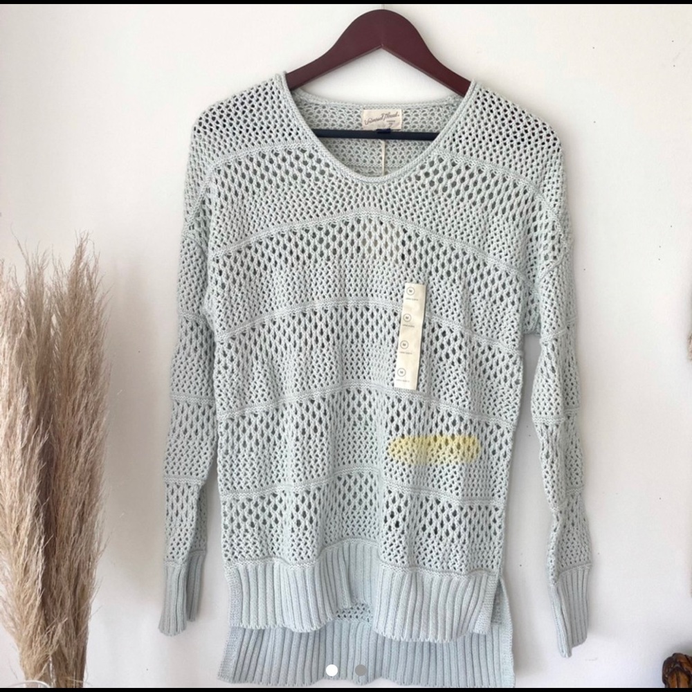 NWT MINT GREEN SWEATER
